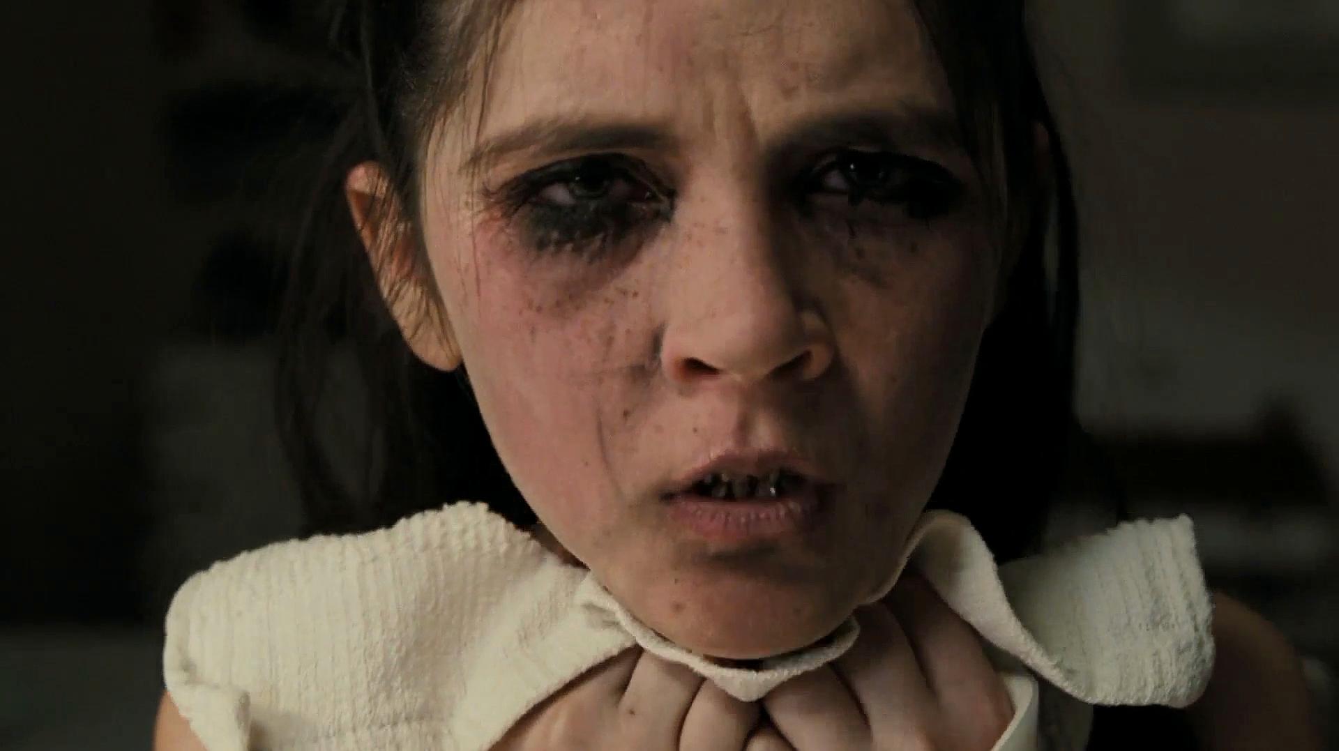 孤儿怨，女孩隐藏的深邃秘密与恐怖真相