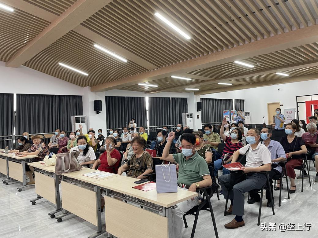 小蓝帽营养食品店，探寻营养食品销售渠道的秘密之旅